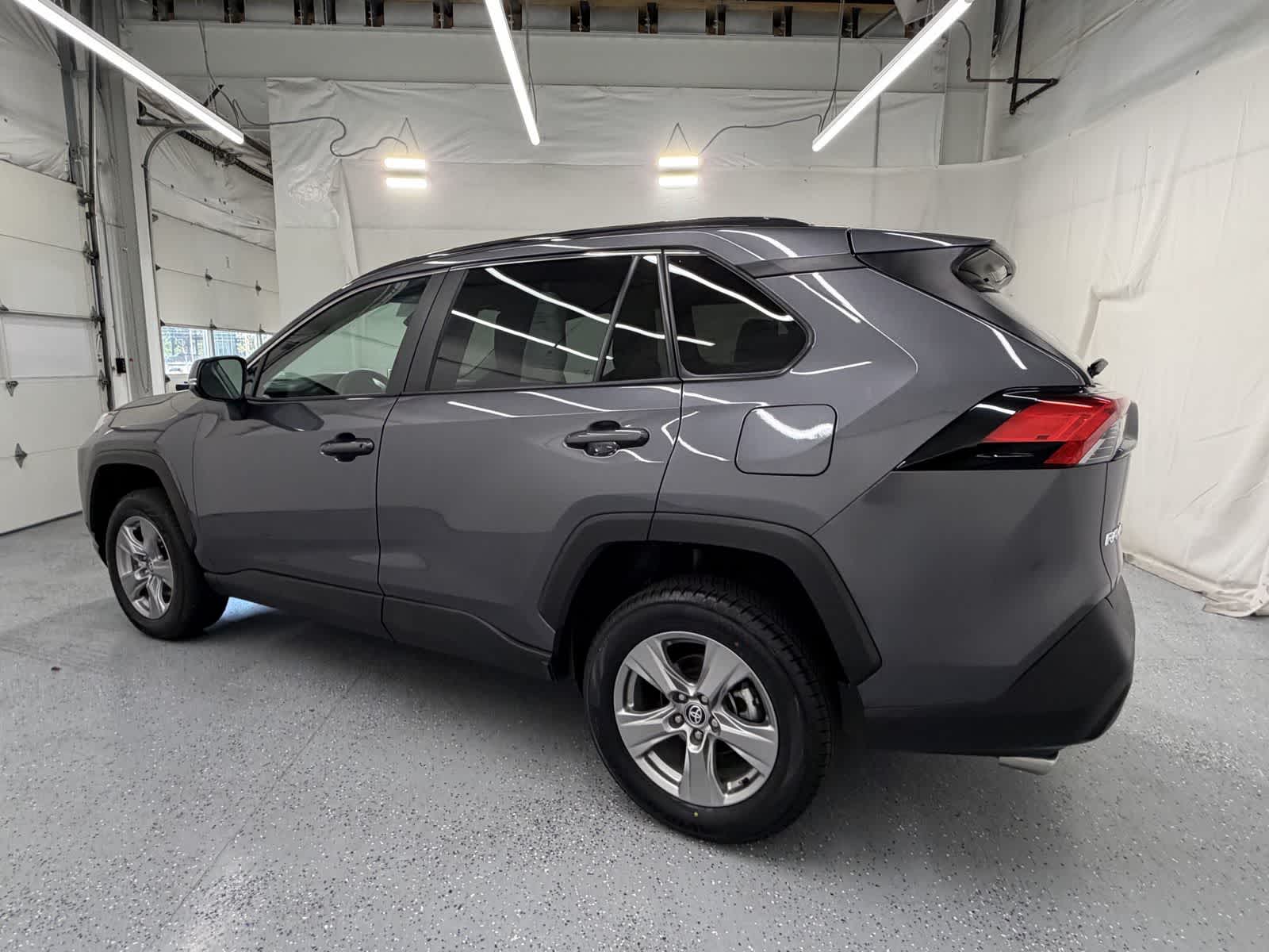Thumbnail: 2025 Toyota RAV4 - 3