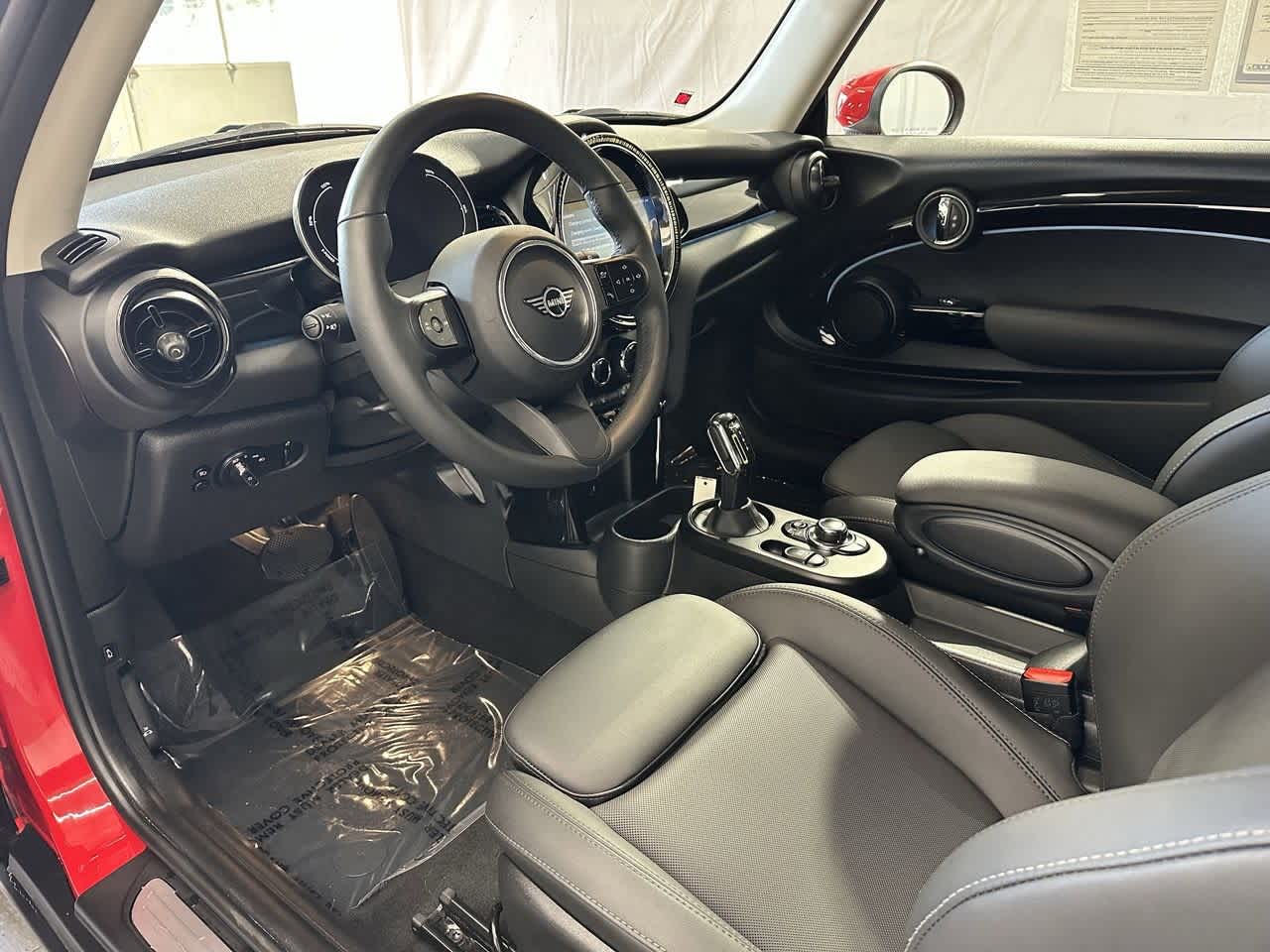 Thumbnail: 2024 MINI Cooper Hardtop - 9