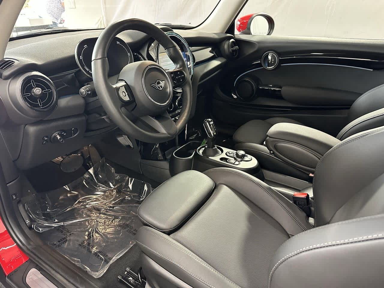 Thumbnail: 2024 MINI Cooper Hardtop - 10