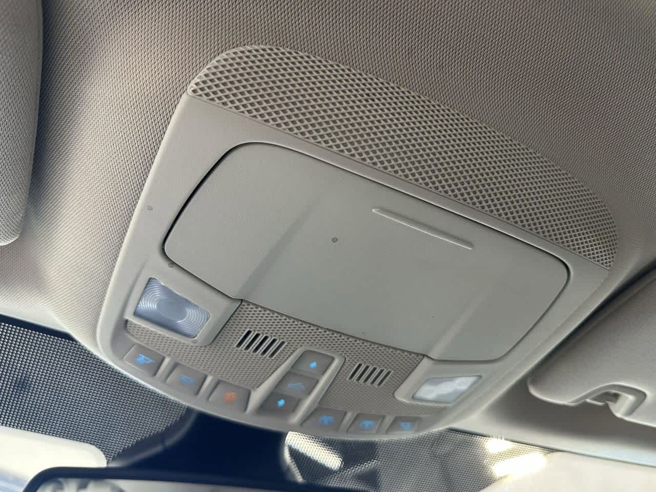 Thumbnail: 2022 Ford Edge - 19