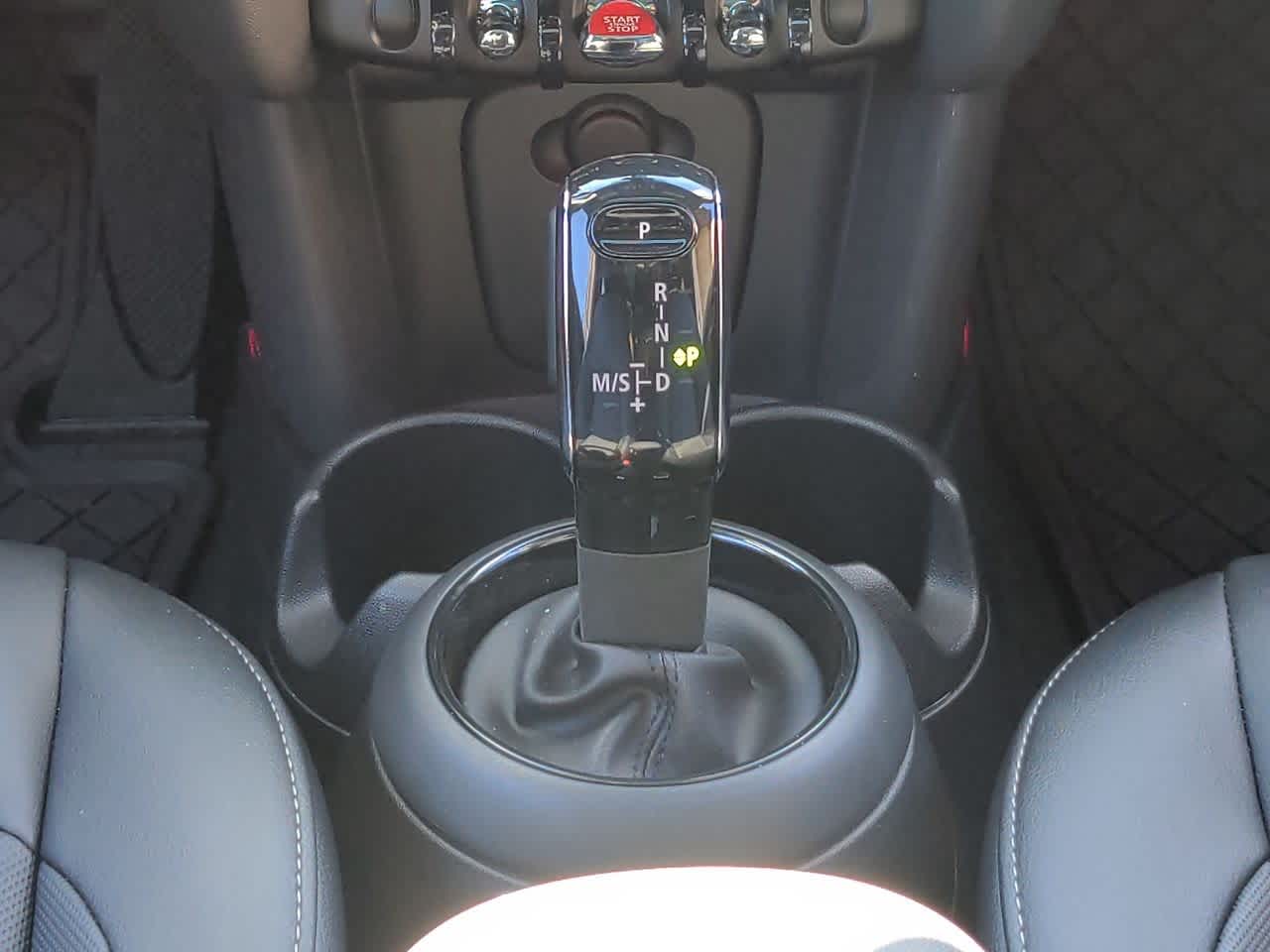 Thumbnail: 2020 MINI Cooper Hardtop - 32