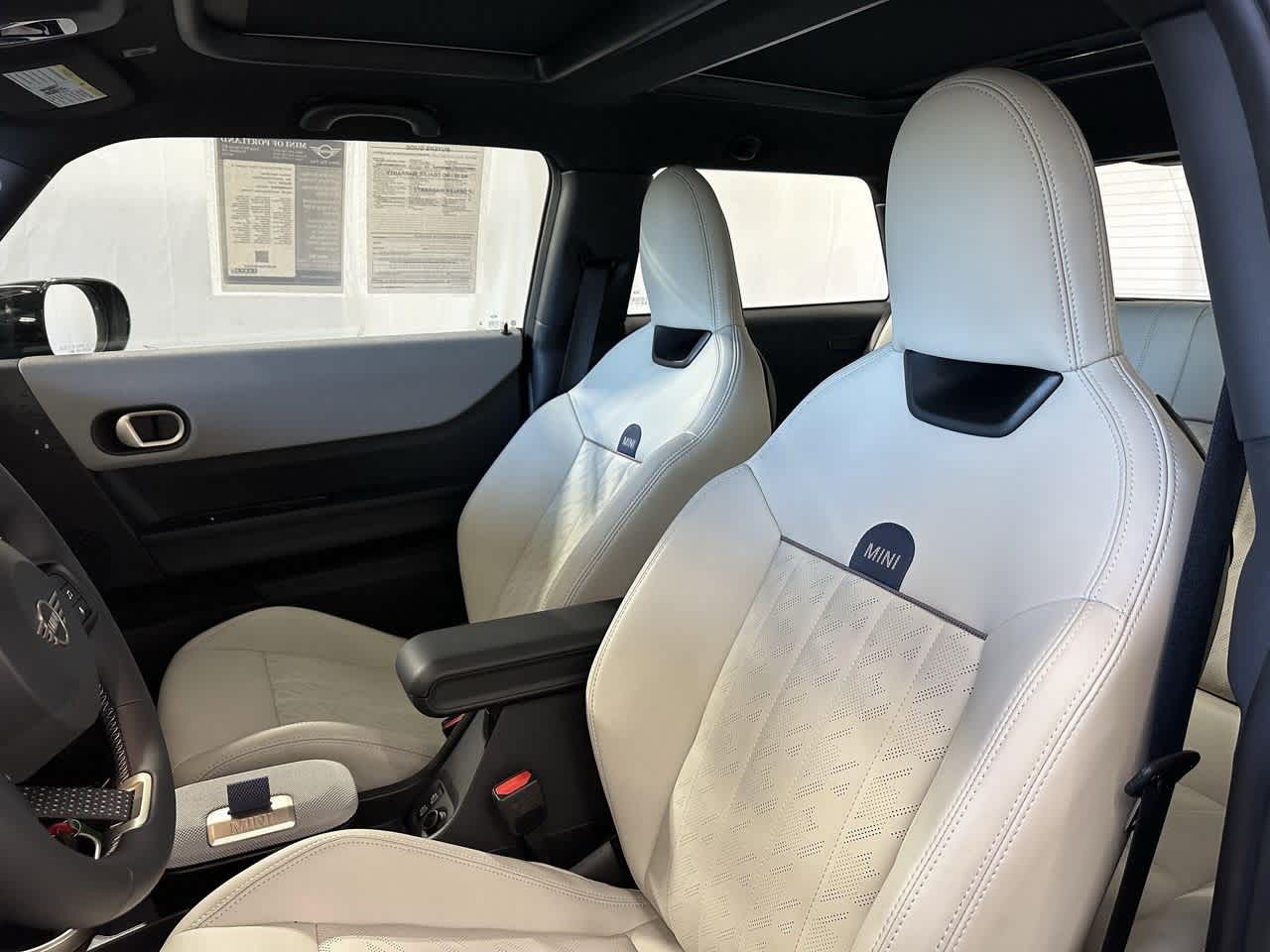Thumbnail: 2025 MINI Cooper Hardtop - 10