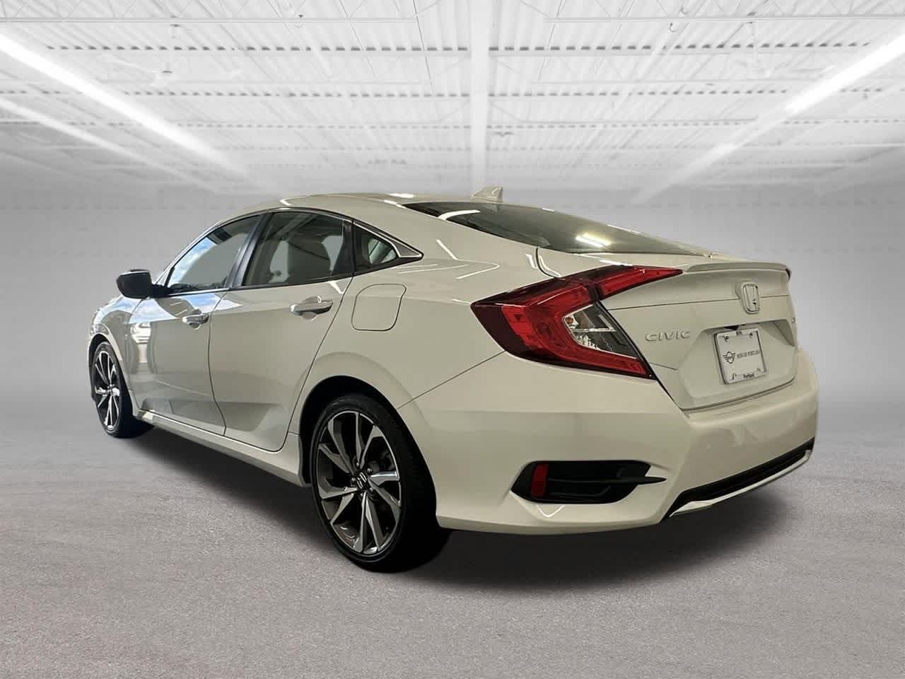 Thumbnail: 2019 Honda Civic - 3