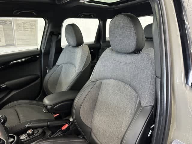 Thumbnail: 2019 MINI Cooper Hardtop - 11