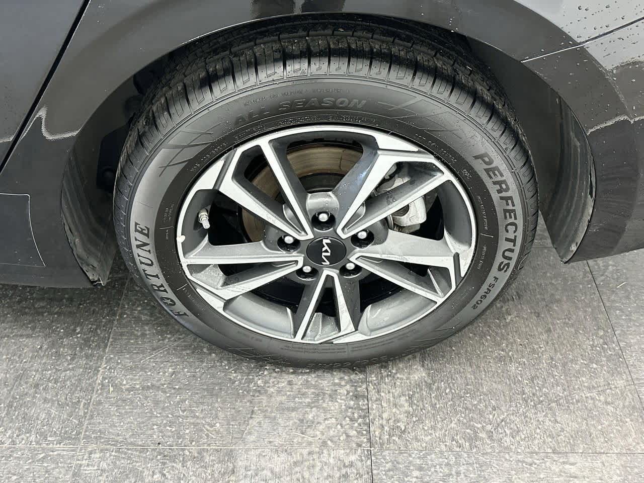 Thumbnail: 2024 Kia Forte - 25