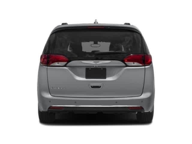 Thumbnail: 2018 Chrysler Pacifica - 5