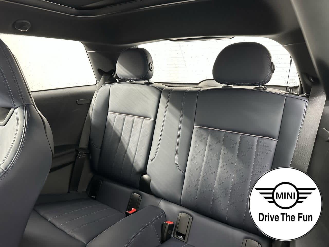Thumbnail: 2025 MINI Cooper Hardtop - 11