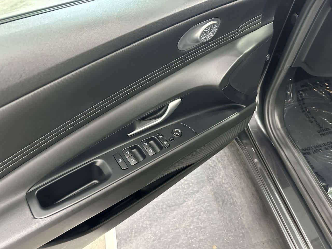 Thumbnail: 2022 Hyundai Elantra - 13