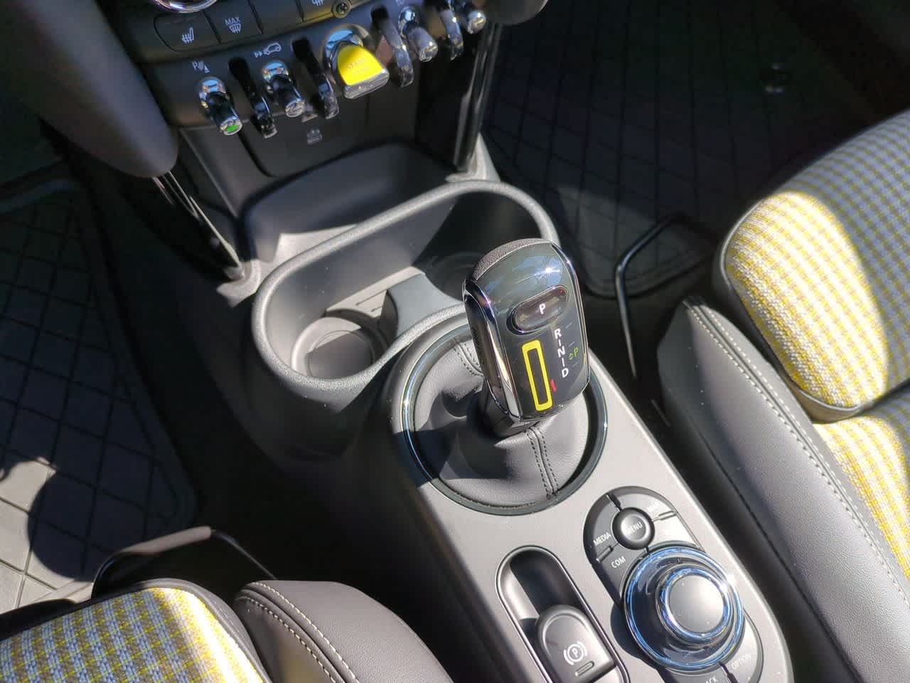 Thumbnail: 2024 MINI Cooper Hardtop - 31