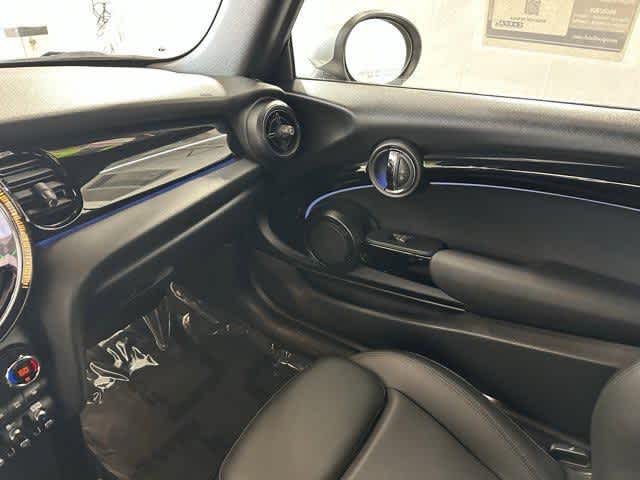 Thumbnail: 2024 MINI Cooper Convertible - 24