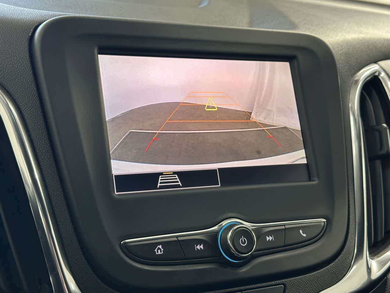 Thumbnail: 2023 Chevrolet Equinox - 21