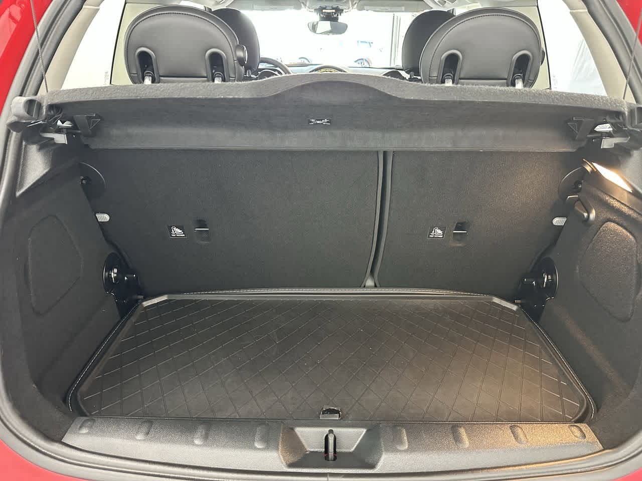 Thumbnail: 2024 MINI Cooper Hardtop - 5