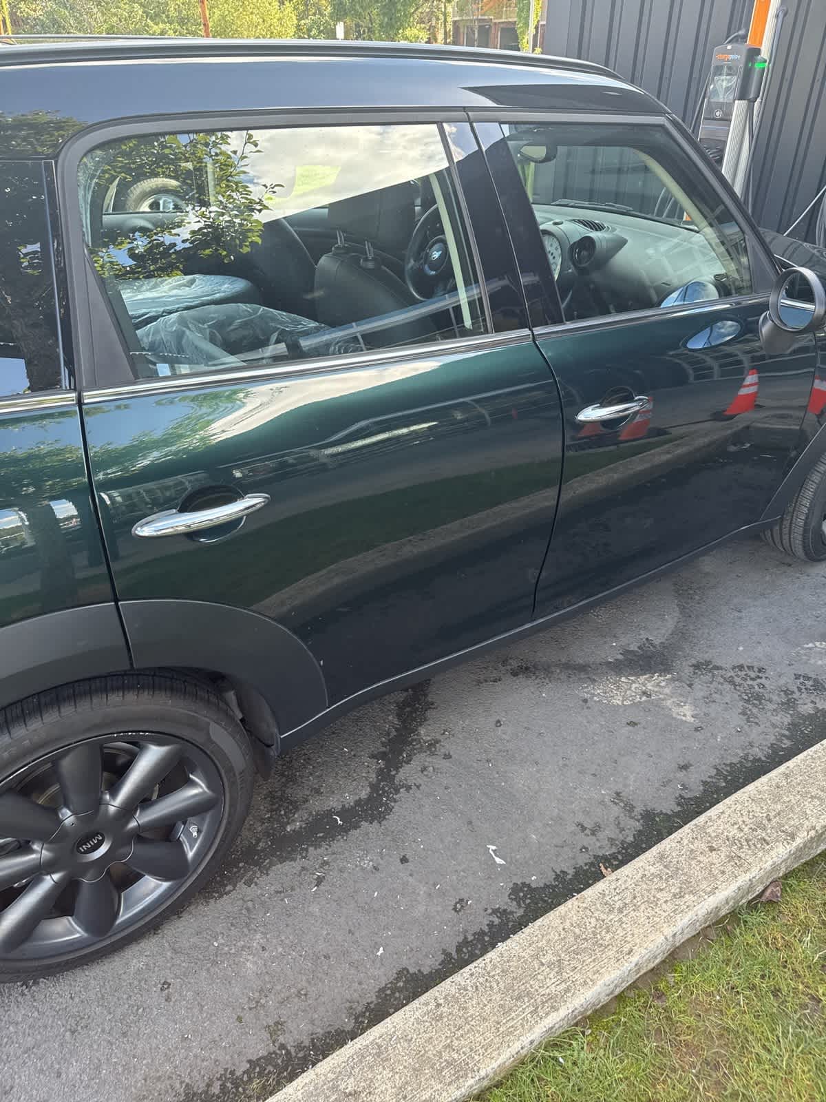 Thumbnail: 2014 MINI Cooper Countryman - 2