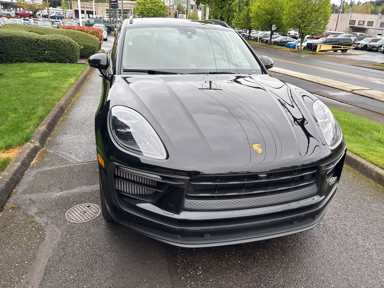 Thumbnail: 2022 Porsche Macan - 11