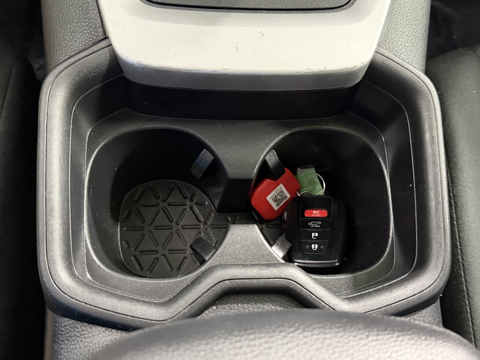 2019 Toyota RAV4 XLE - Photo 23
