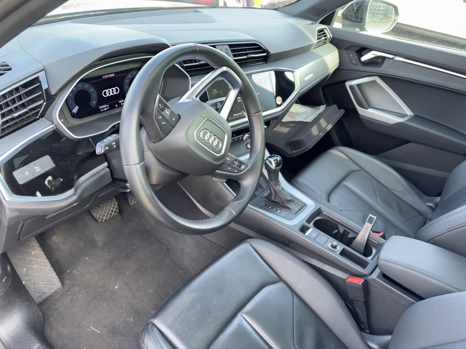 Thumbnail: 2024 Audi Q3 - 7