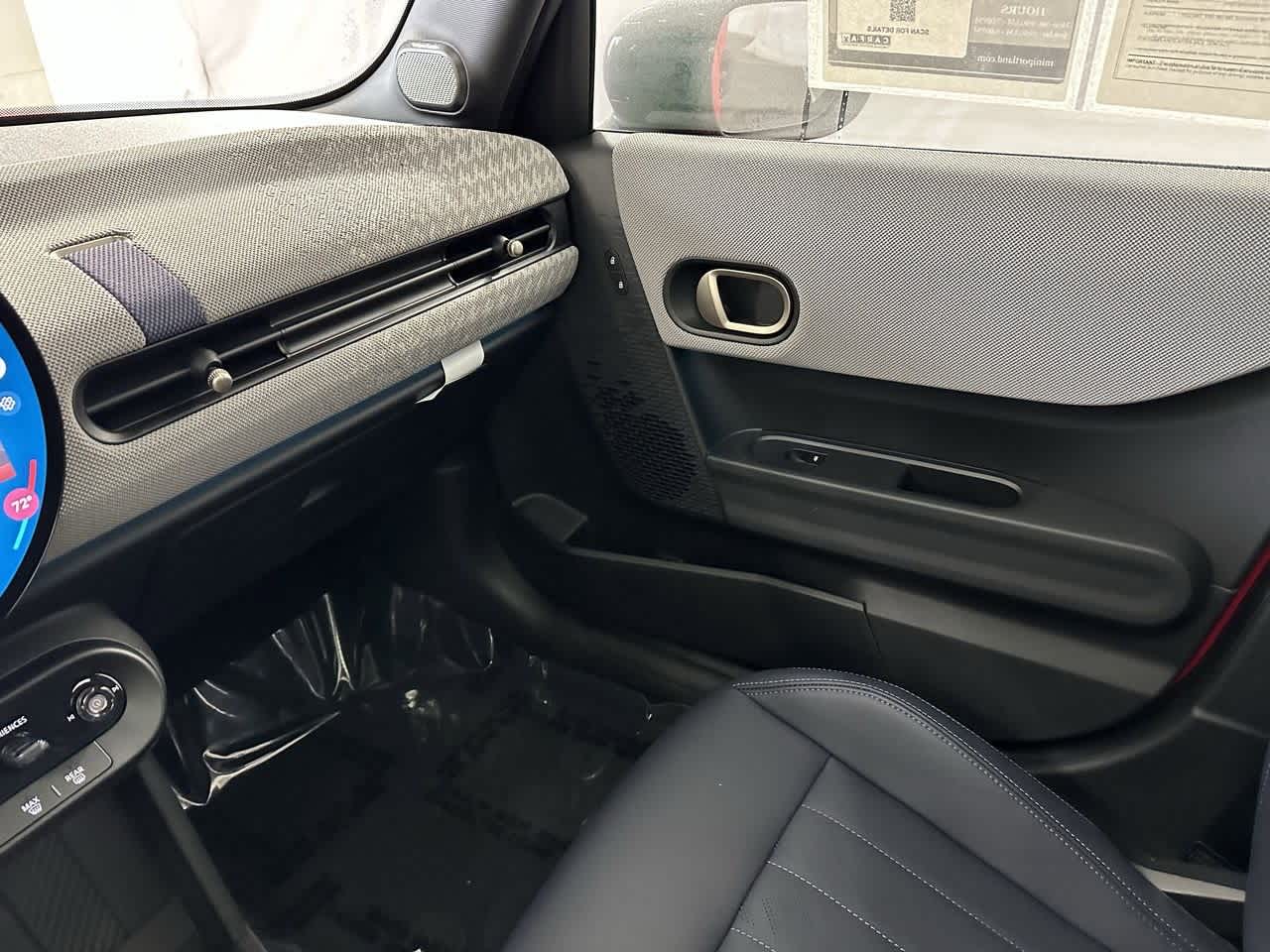 Thumbnail: 2025 MINI Cooper Hardtop - 24