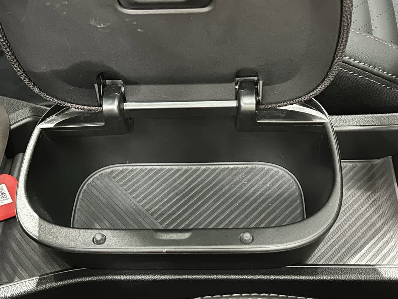 Thumbnail: 2025 MINI Cooper Hardtop - 24