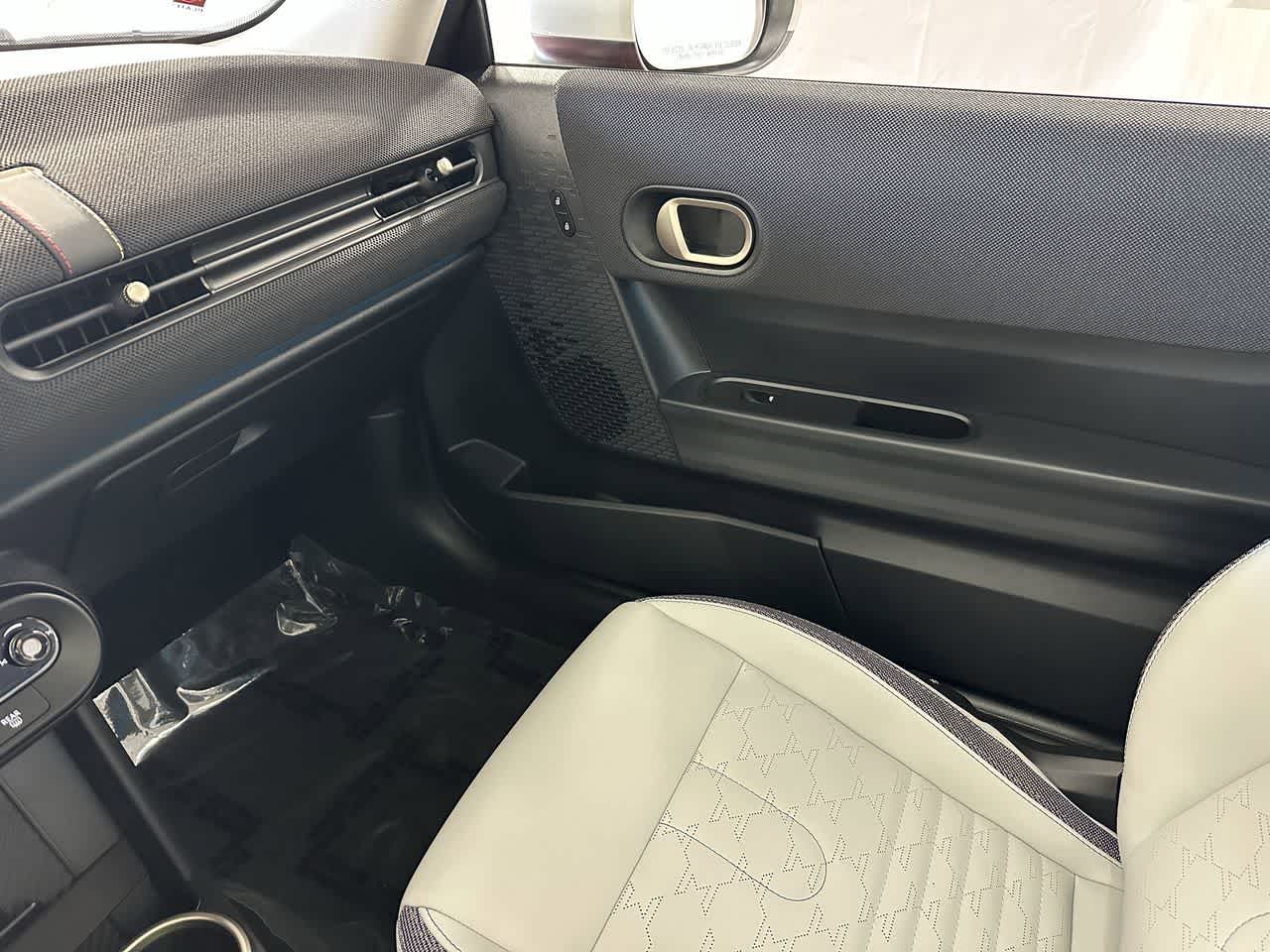 Thumbnail: 2025 MINI Cooper Hardtop - 24