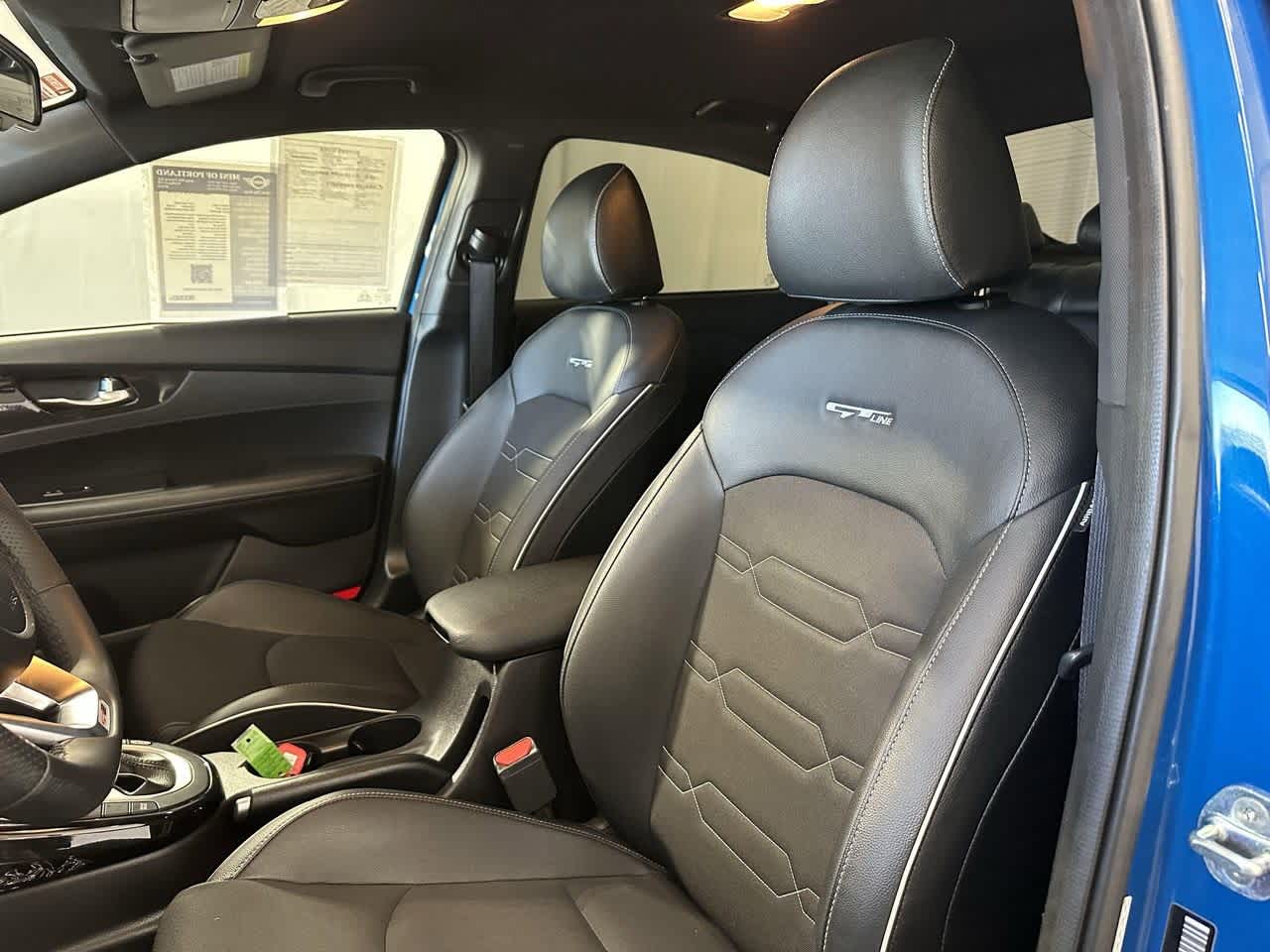 Thumbnail: 2022 Kia Forte - 11