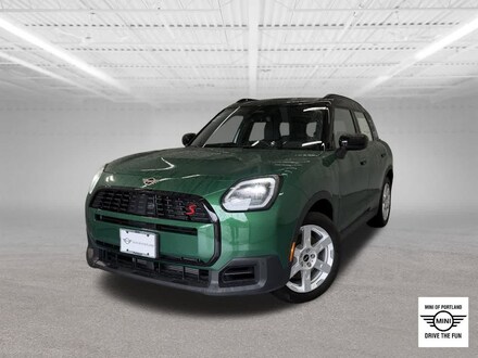 2026 MINI Countryman Signature Plus SUV
