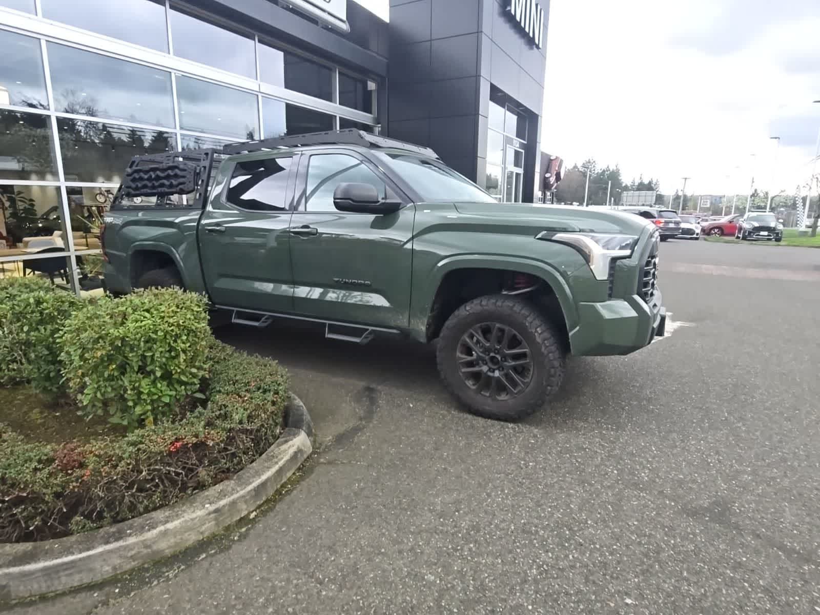 Thumbnail: 2022 Toyota Tundra - 8