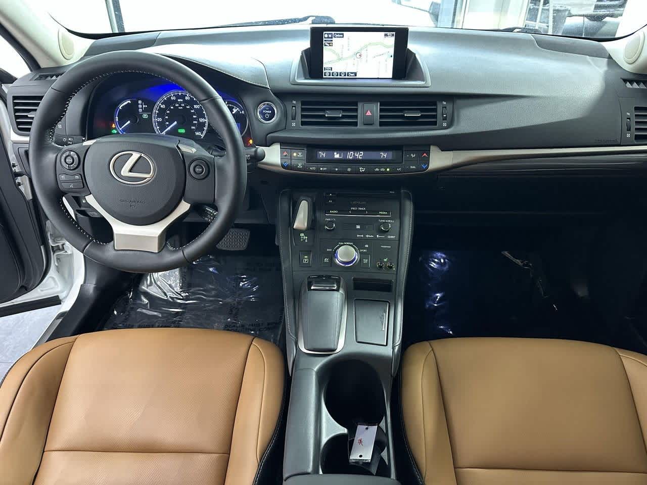 Thumbnail: 2015 Lexus CT - 13