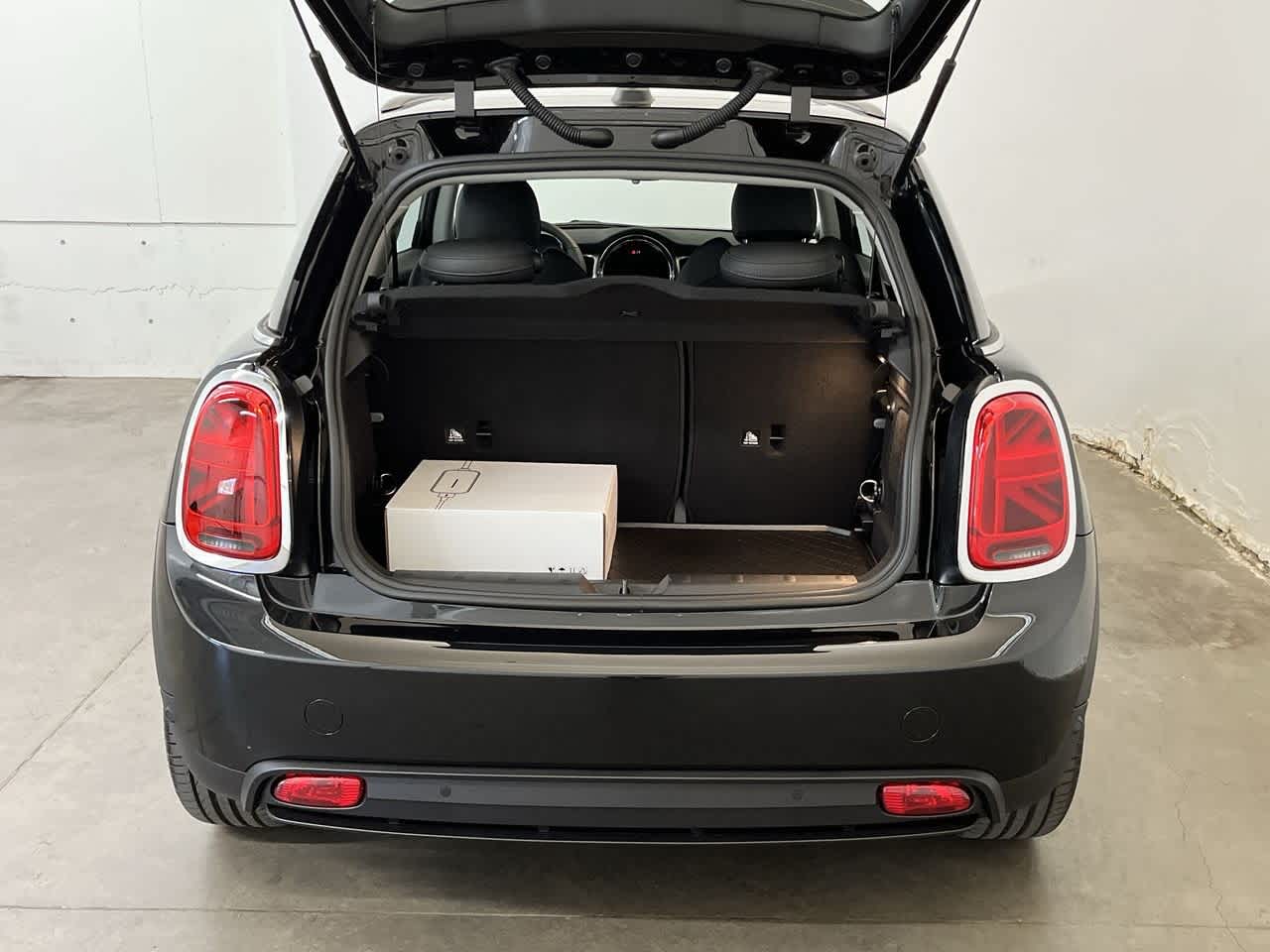 Thumbnail: 2024 MINI Cooper Hardtop - 34