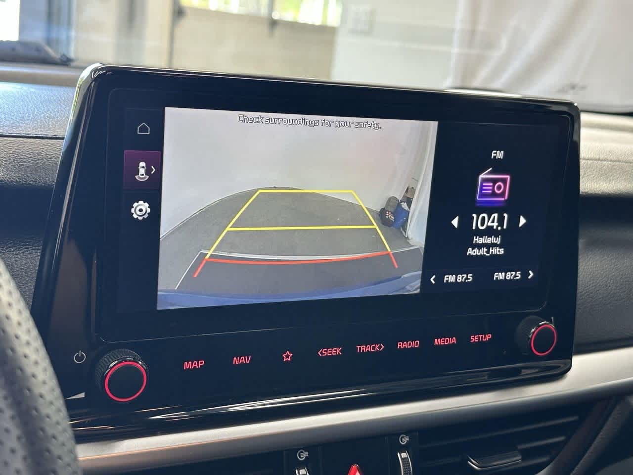 Thumbnail: 2022 Kia Forte - 21