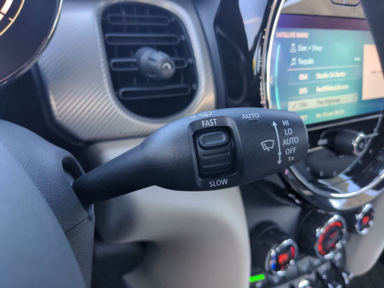 Thumbnail: 2023 MINI Cooper Convertible - 23