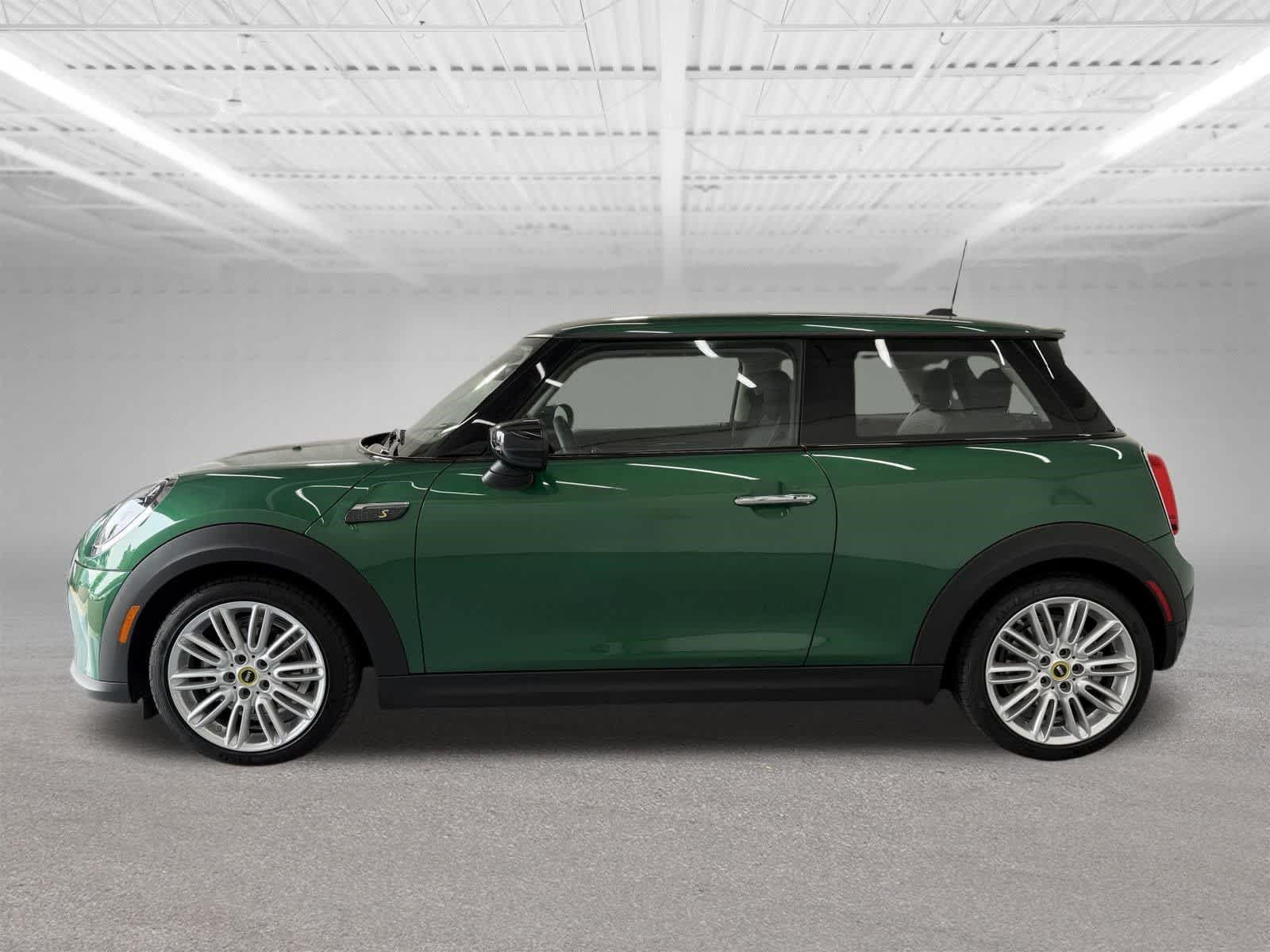 Certified 2024 MINI Hardtop 2 Door SE with VIN WMW13DJ01R2V88913 for sale in Portland, OR