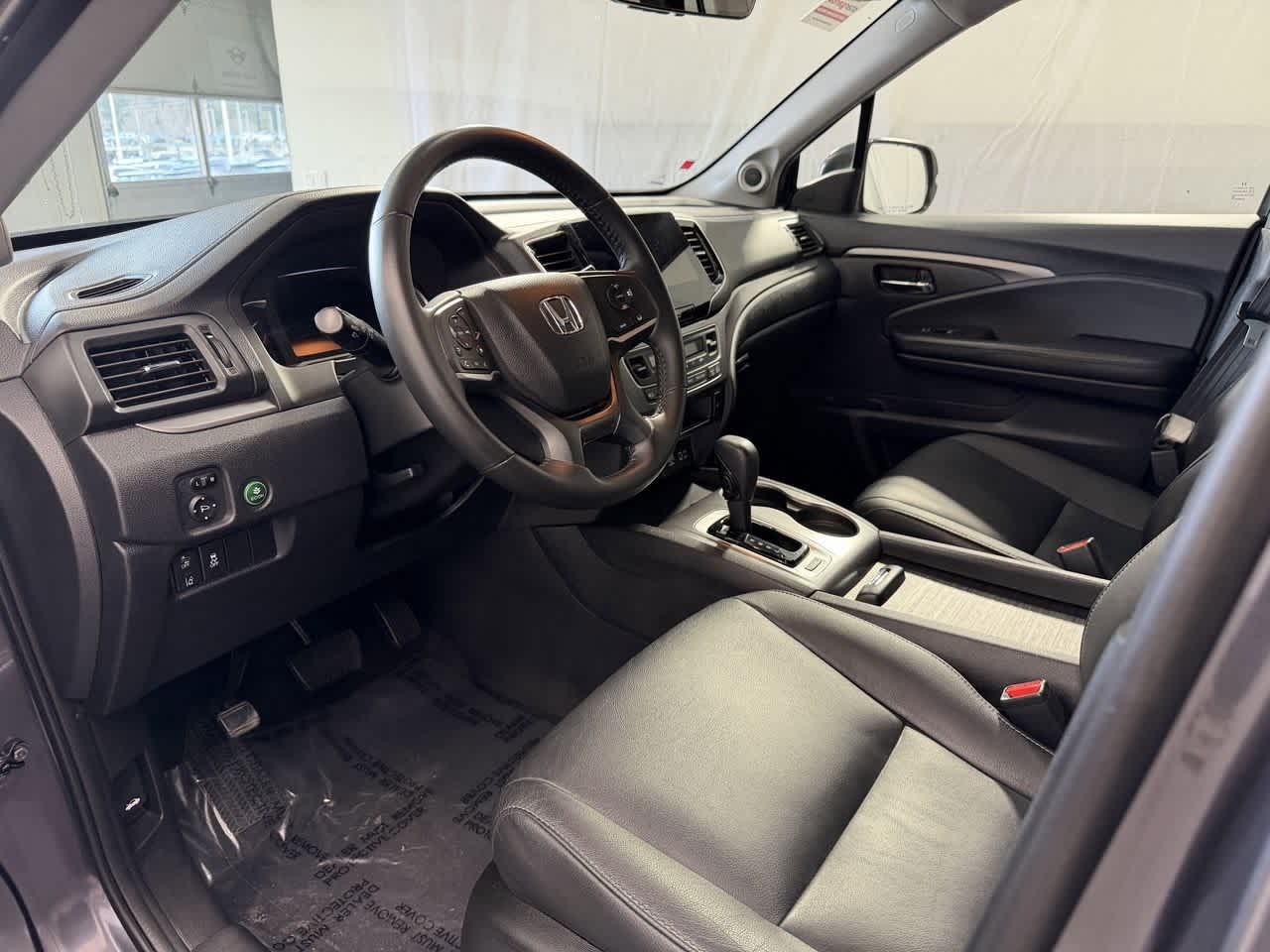 Thumbnail: 2019 Honda Pilot - 9