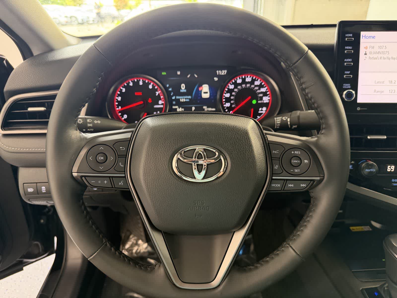 2022 Toyota Camry XSE - Photo 14