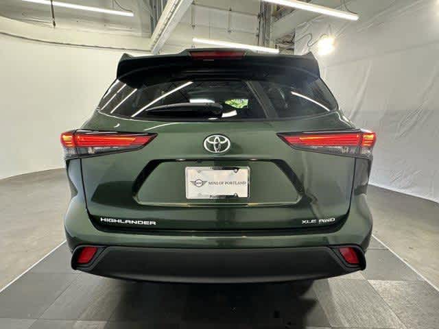 2023 Toyota Highlander XLE photo 4