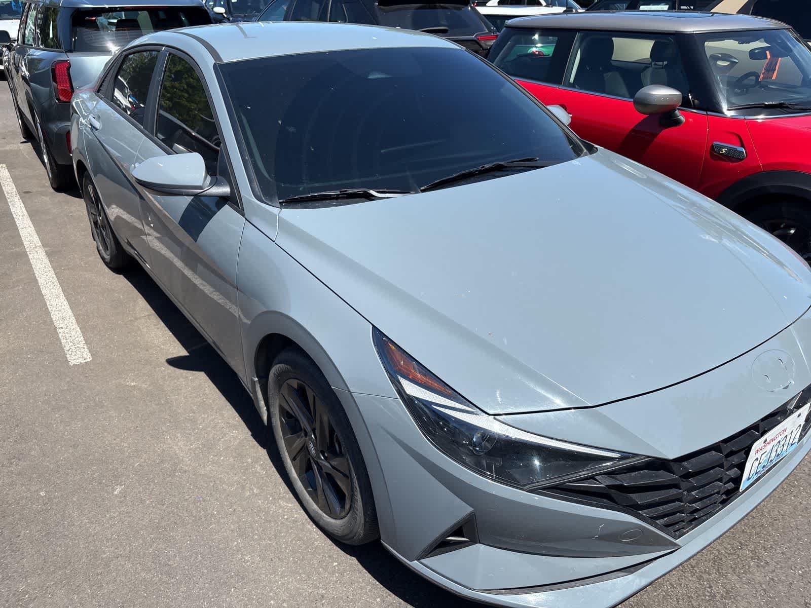 Thumbnail: 2022 Hyundai Elantra - 9
