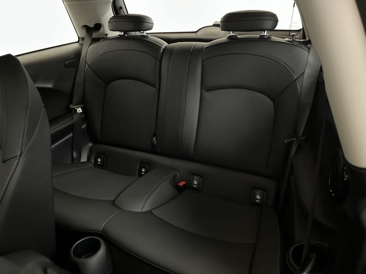 Thumbnail: 2024 MINI Cooper Hardtop - 19