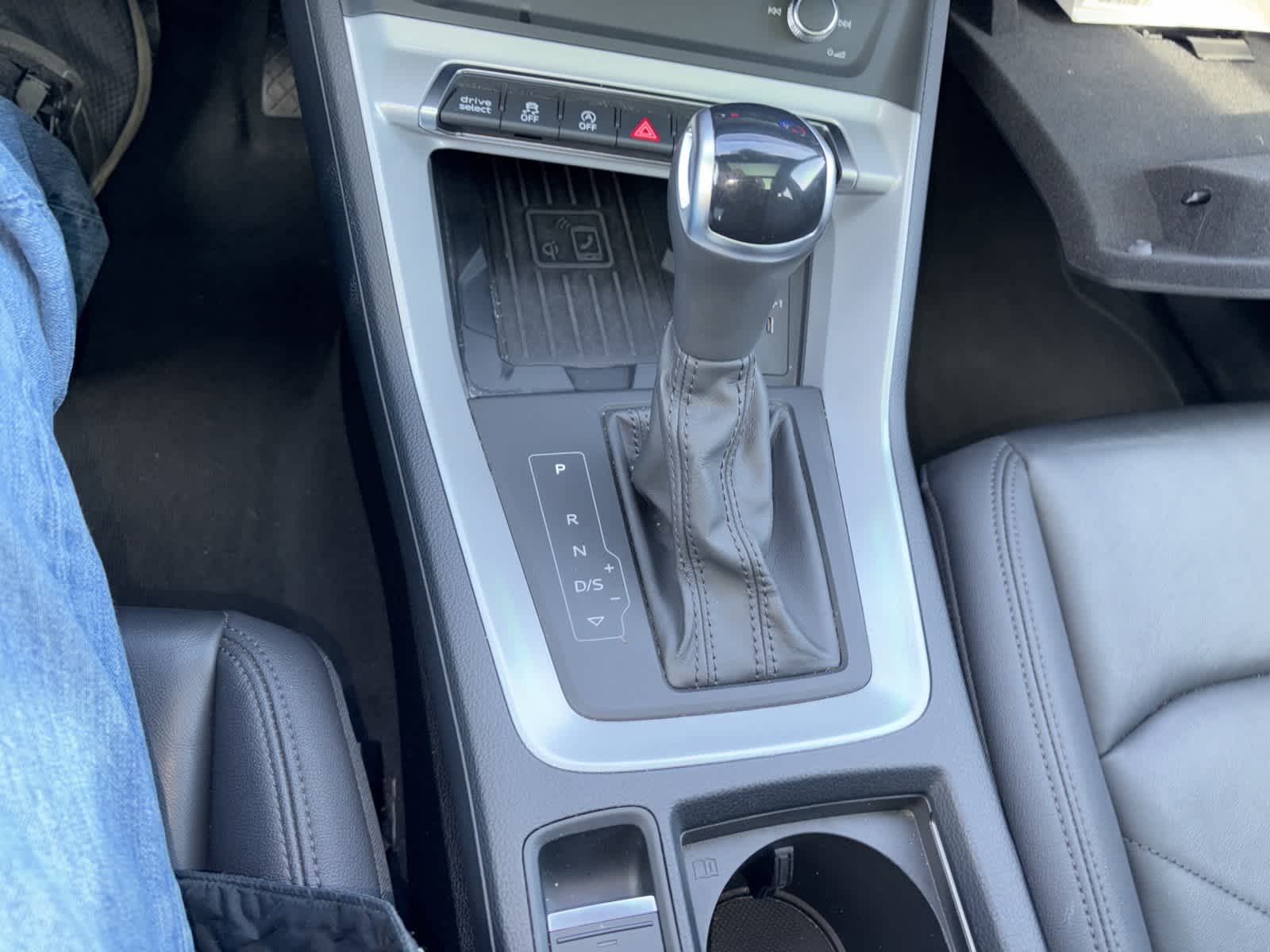 Thumbnail: 2024 Audi Q3 - 2