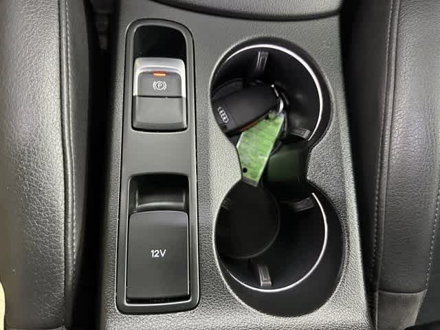 Thumbnail: 2016 Audi Q3 - 24