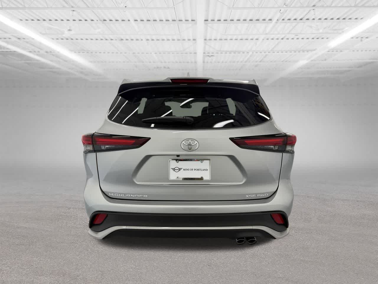 Thumbnail: 2025 Toyota Highlander - 4
