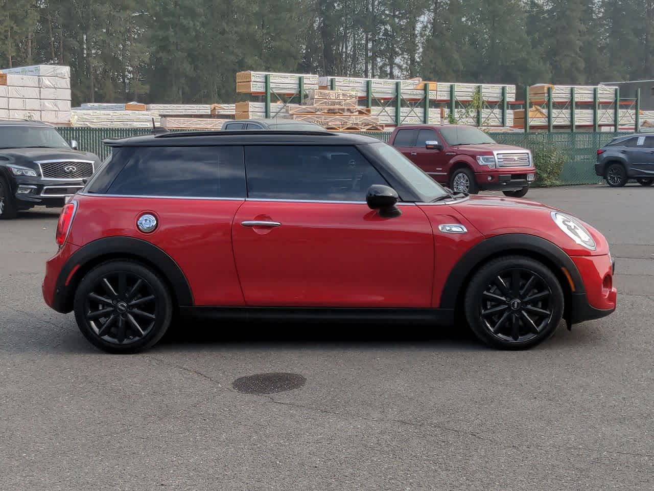 Thumbnail: 2017 MINI Cooper Hardtop - 7