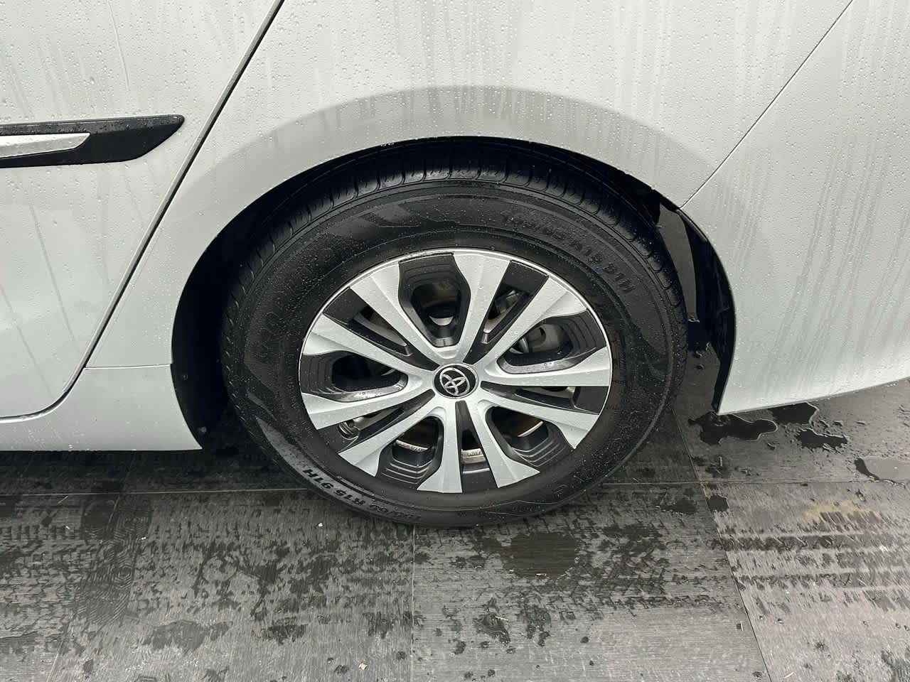 Thumbnail: 2022 Toyota Prius Prime - 24