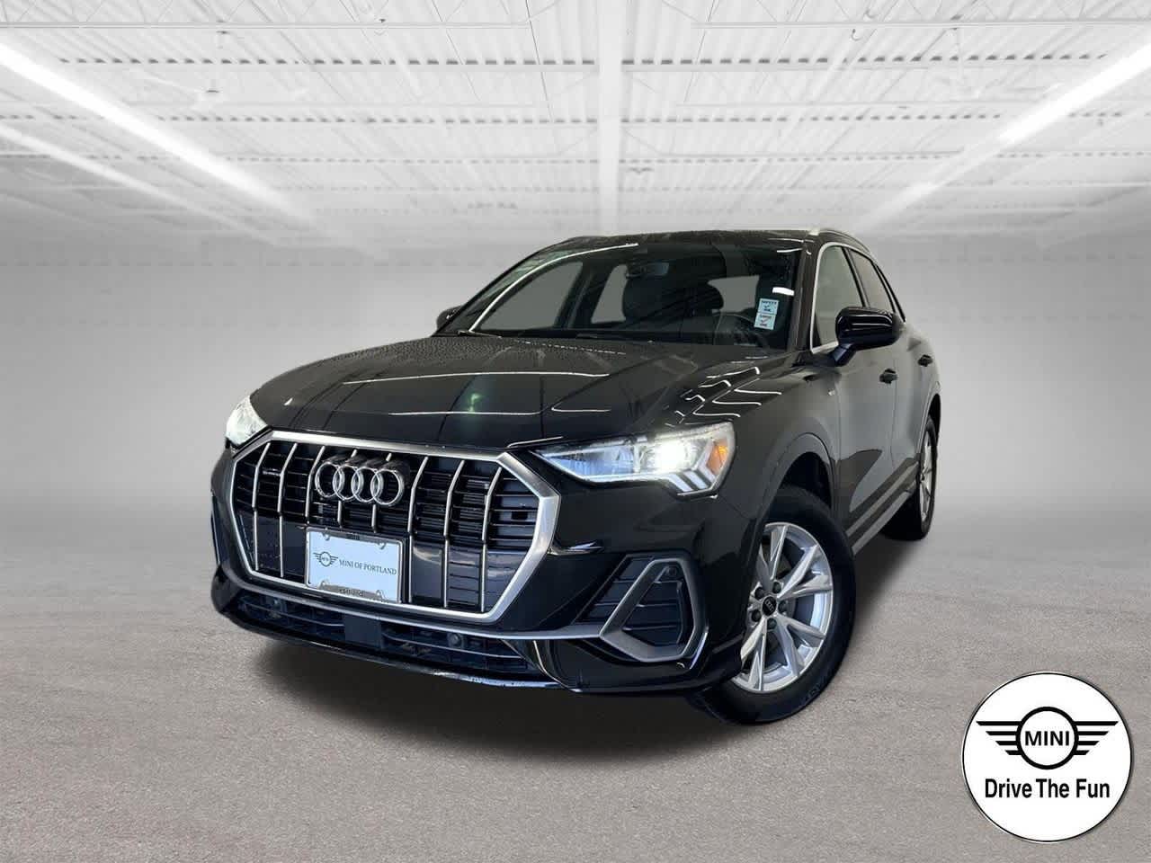 Thumbnail: 2024 Audi Q3 - 1