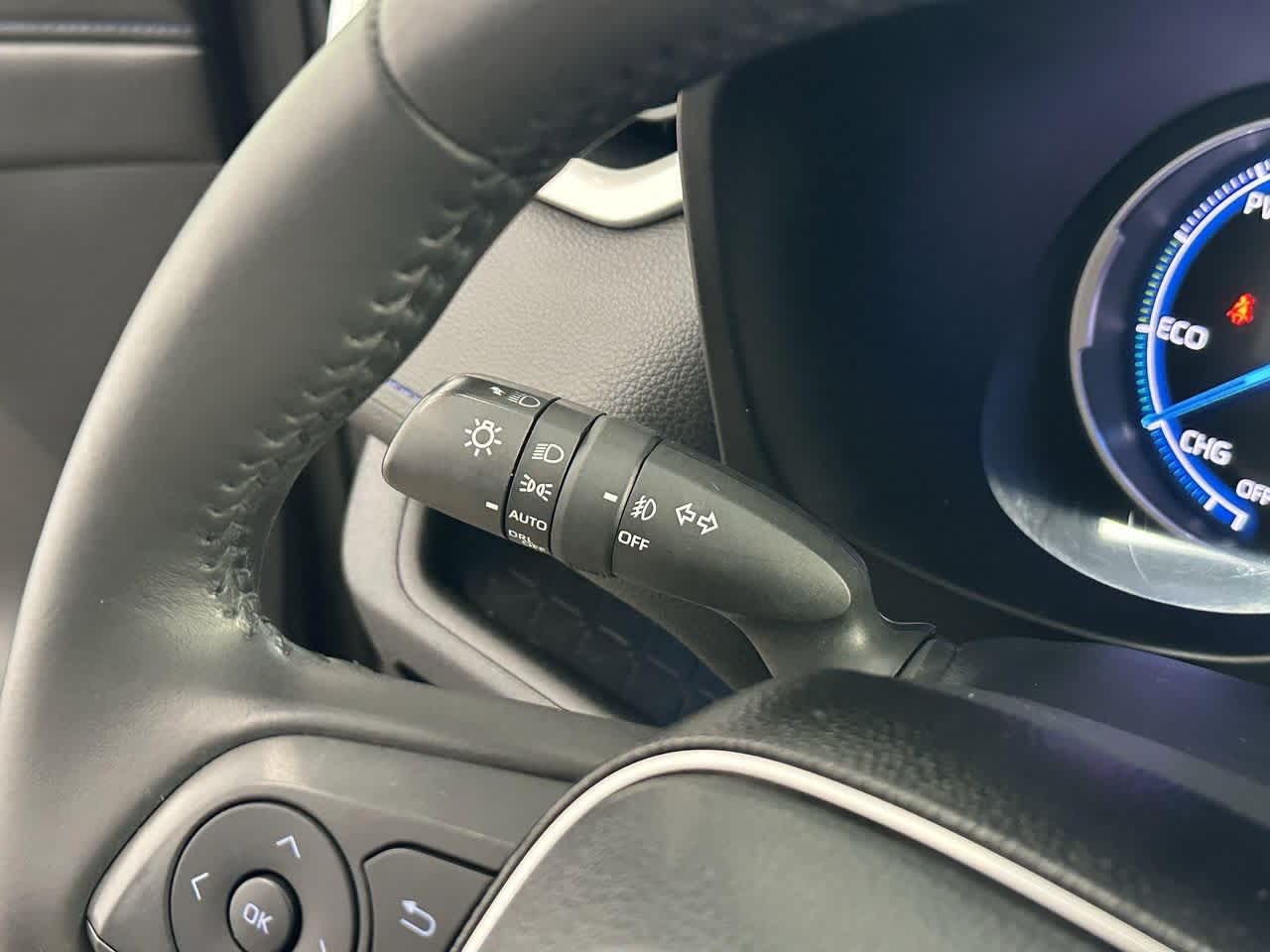 Thumbnail: 2019 Toyota RAV4 - 17