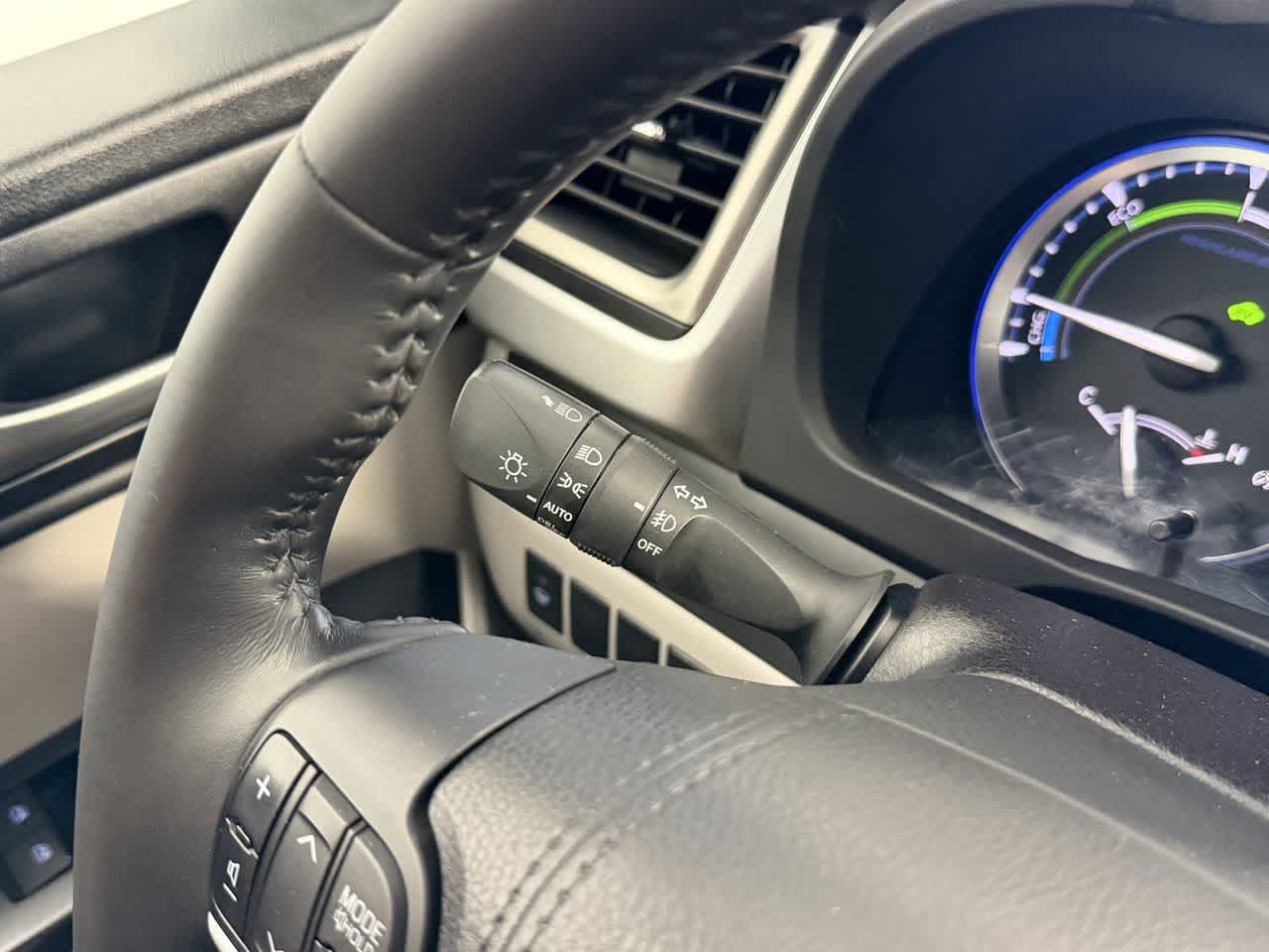 Thumbnail: 2018 Toyota Highlander - 18