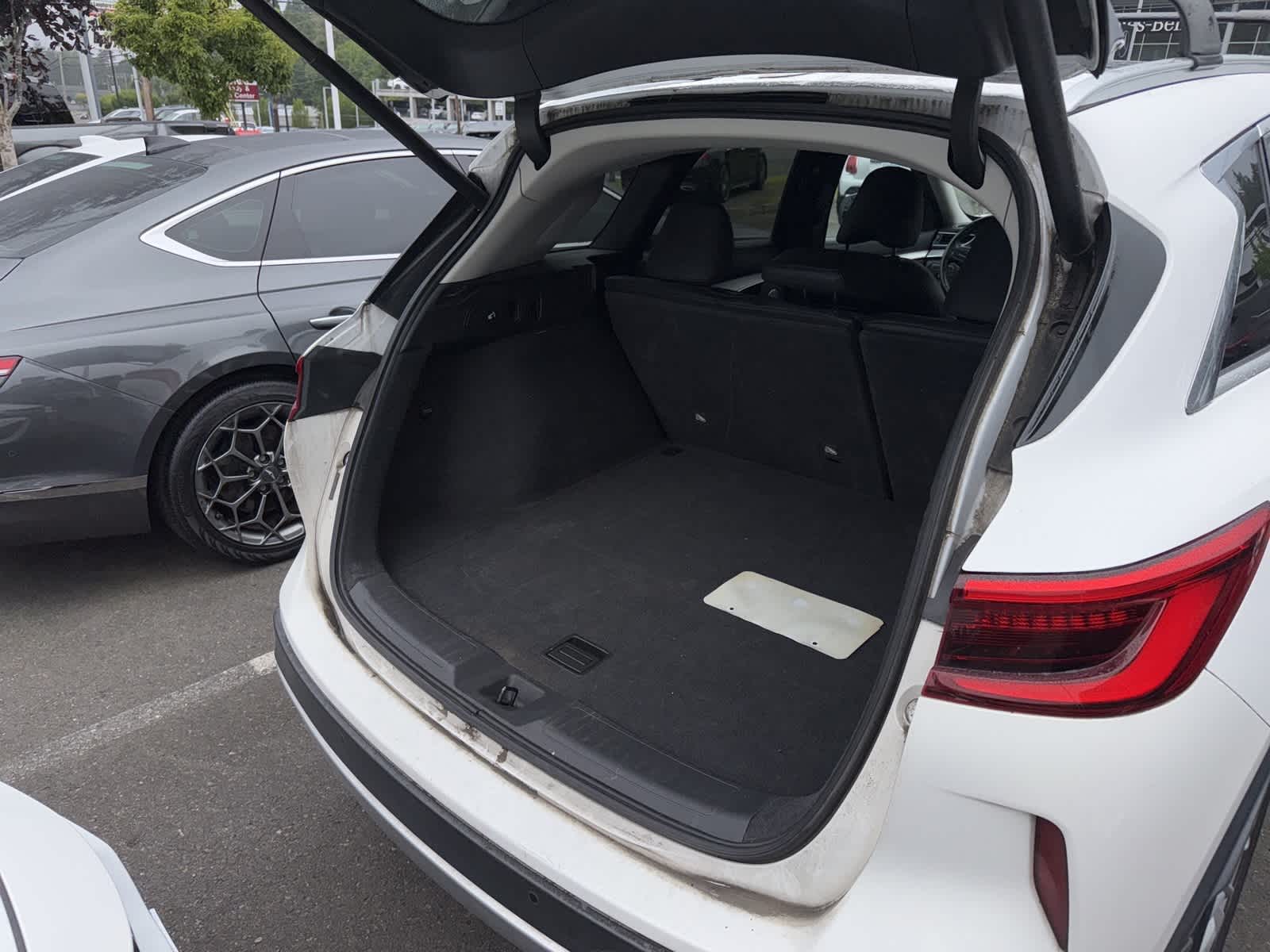 Thumbnail: 2019 INFINITI QX50 - 4