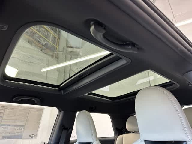 Thumbnail: 2025 MINI Cooper Hardtop - 14