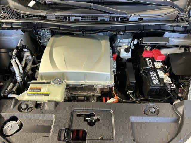 Thumbnail: 2017 Nissan Leaf - 9