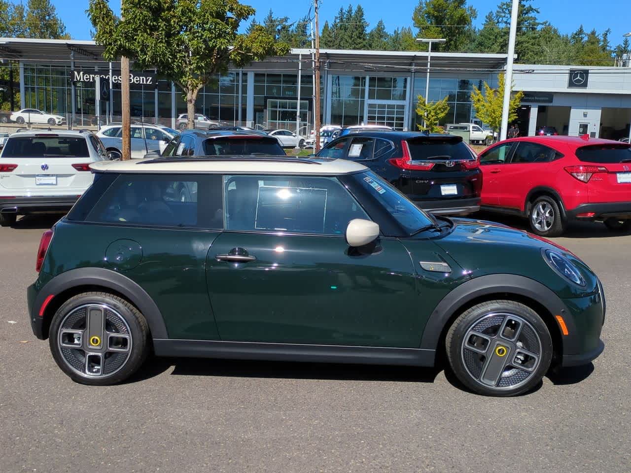 Thumbnail: 2024 MINI Cooper Hardtop - 7