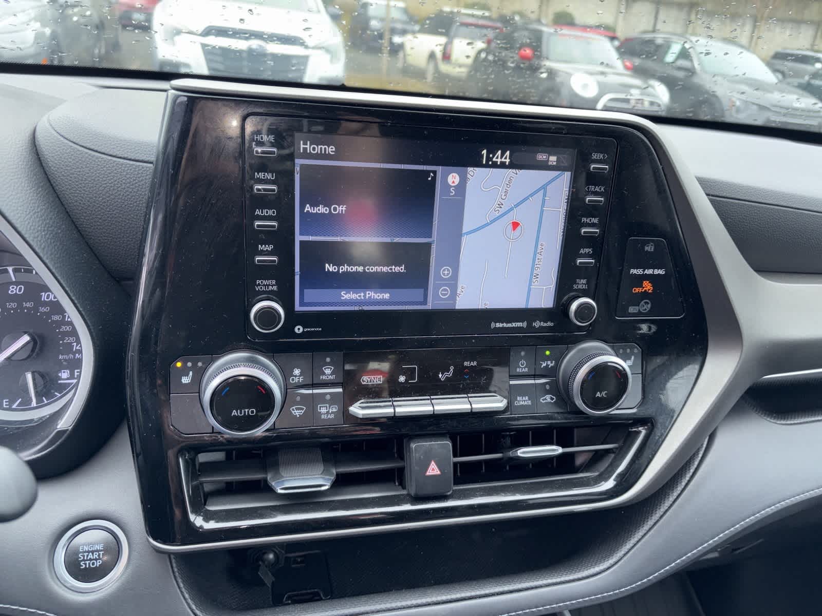 Thumbnail: 2021 Toyota Highlander - 4