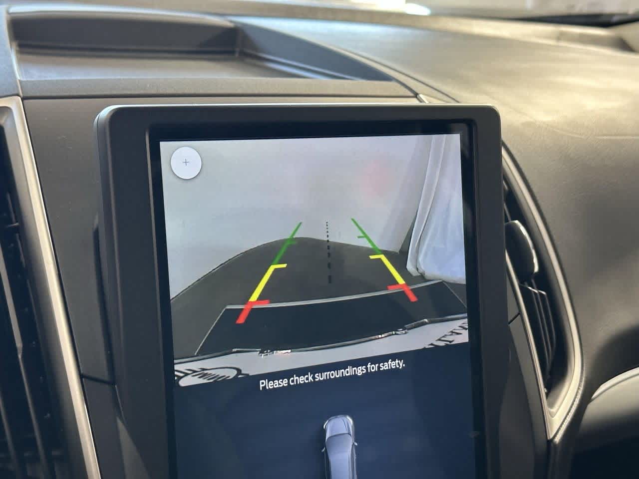 Thumbnail: 2022 Ford Edge - 21